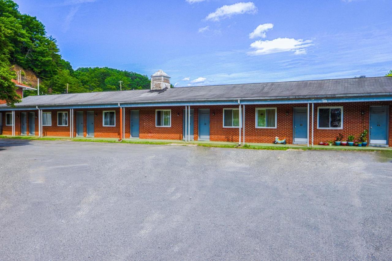 Patriot Inn Motel Beaver Wv, By Oyo Kültér fotó