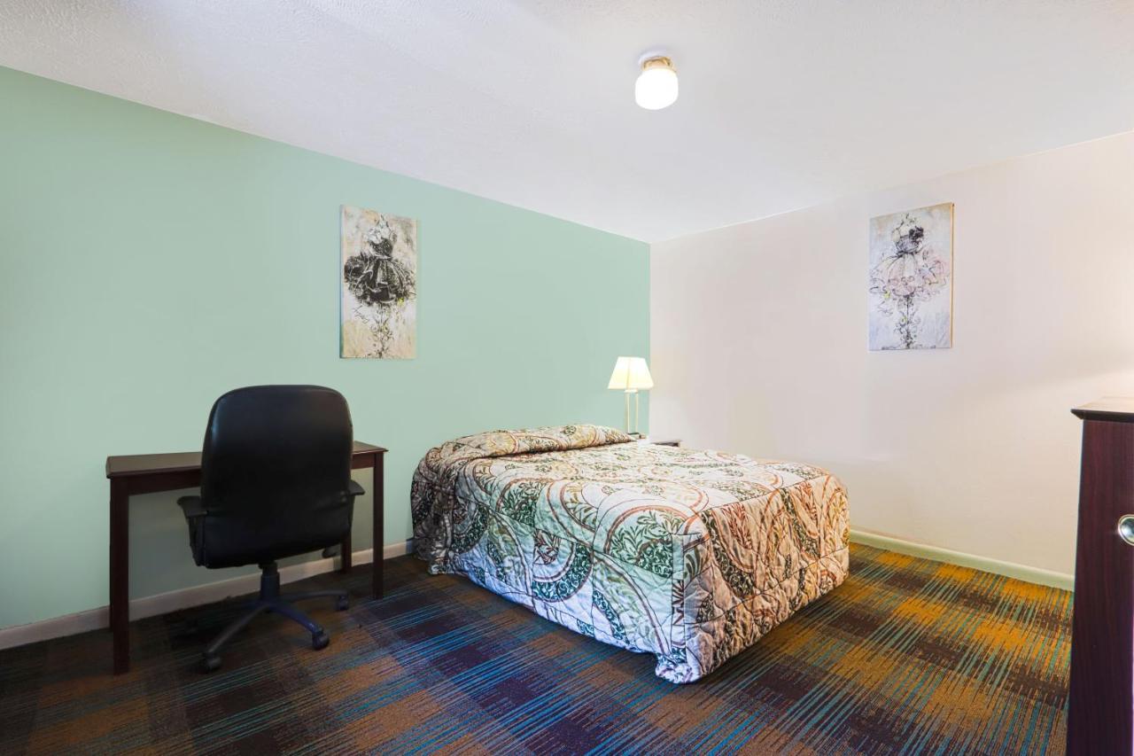 Patriot Inn Motel Beaver Wv, By Oyo Kültér fotó
